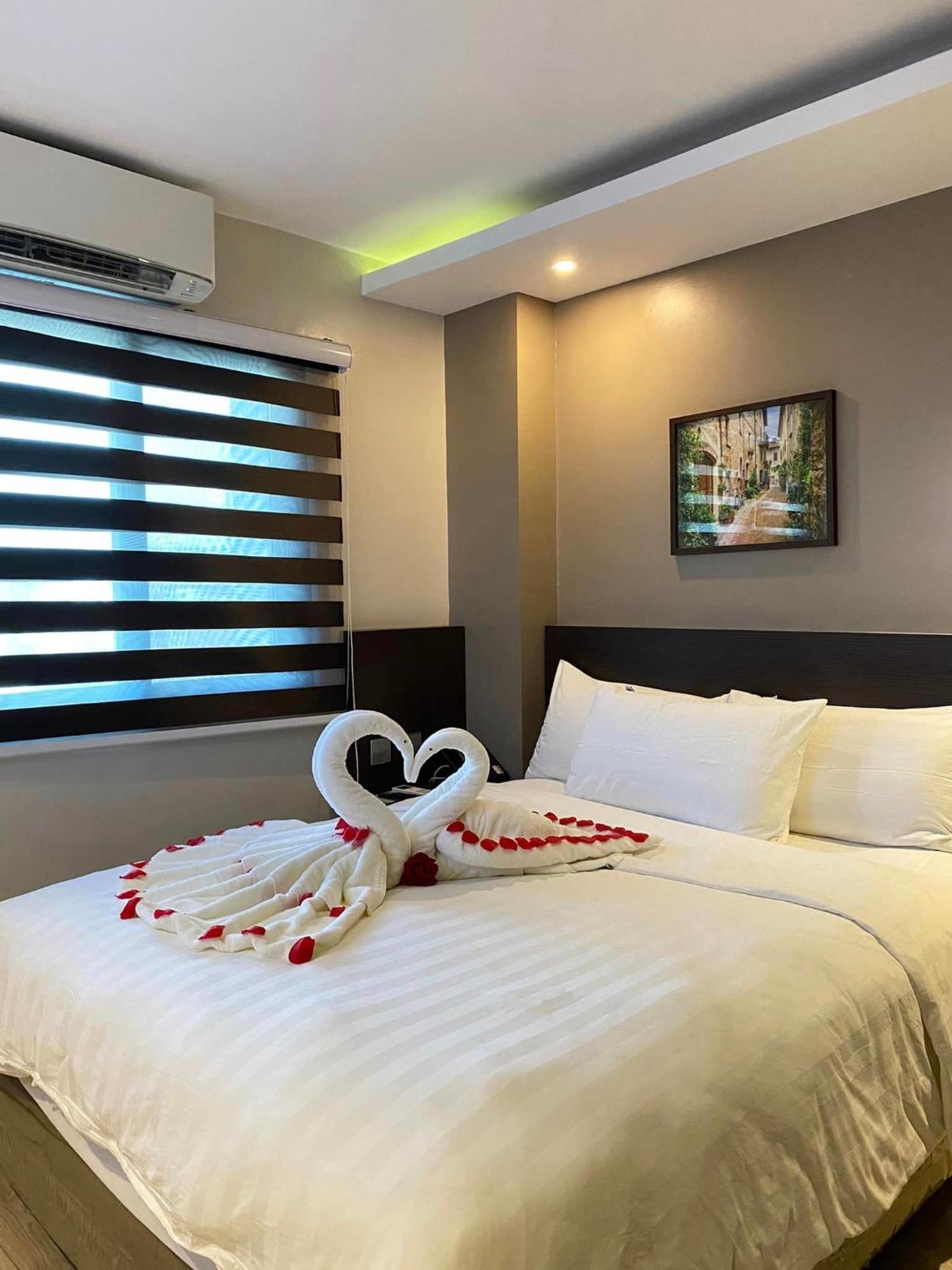 לגאזפי Hotel Inigo מראה חיצוני תמונה
