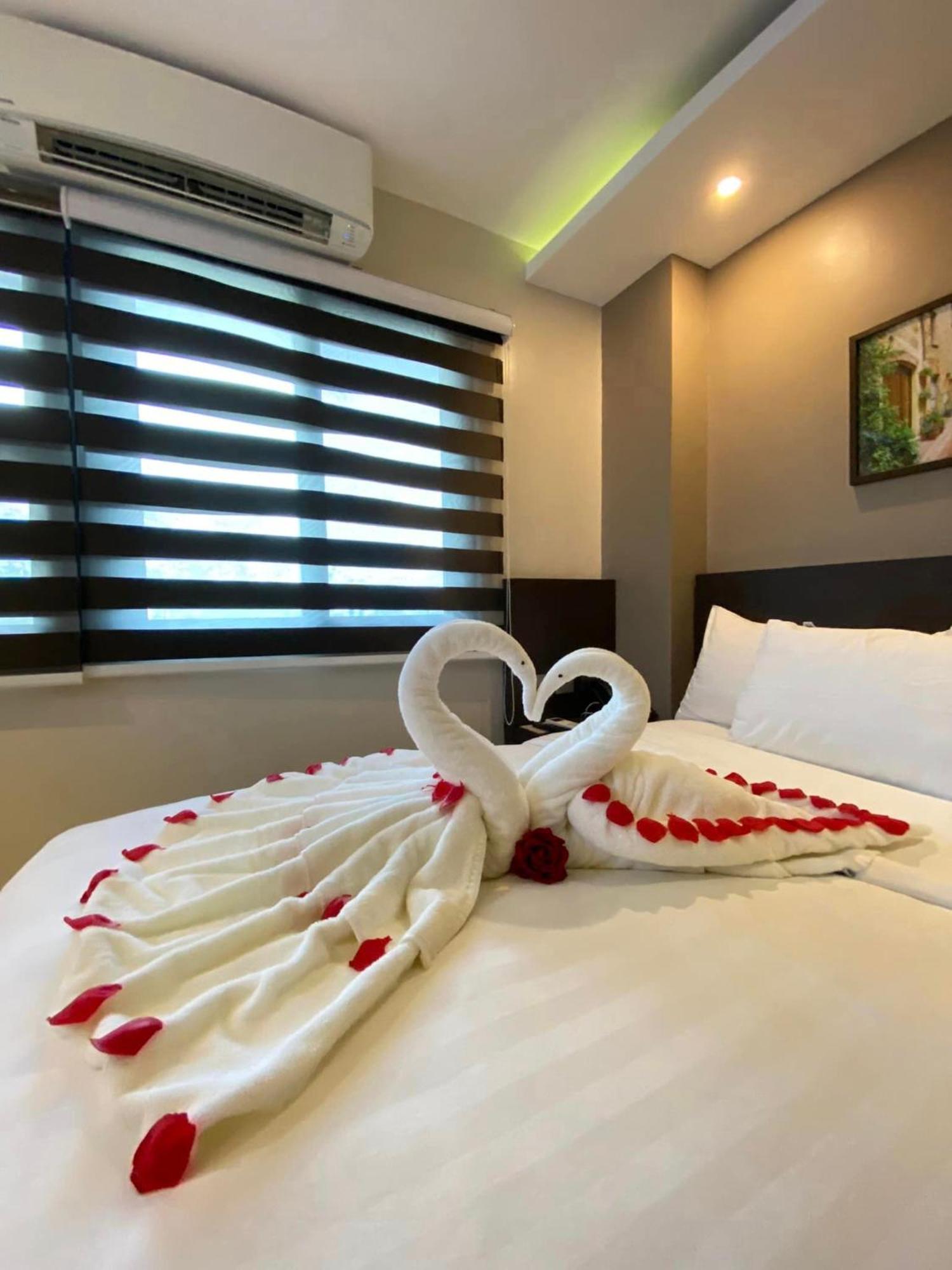 לגאזפי Hotel Inigo מראה חיצוני תמונה