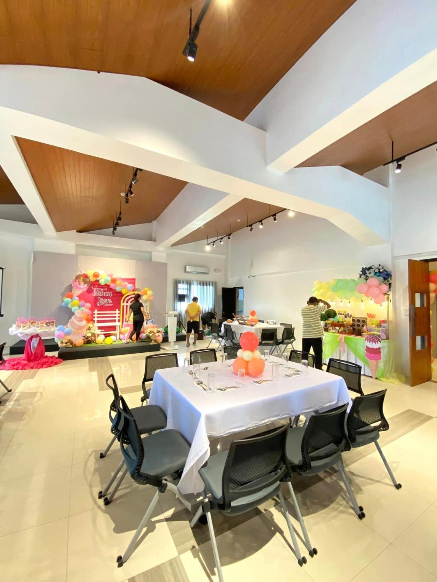 לגאזפי Hotel Inigo מראה חיצוני תמונה