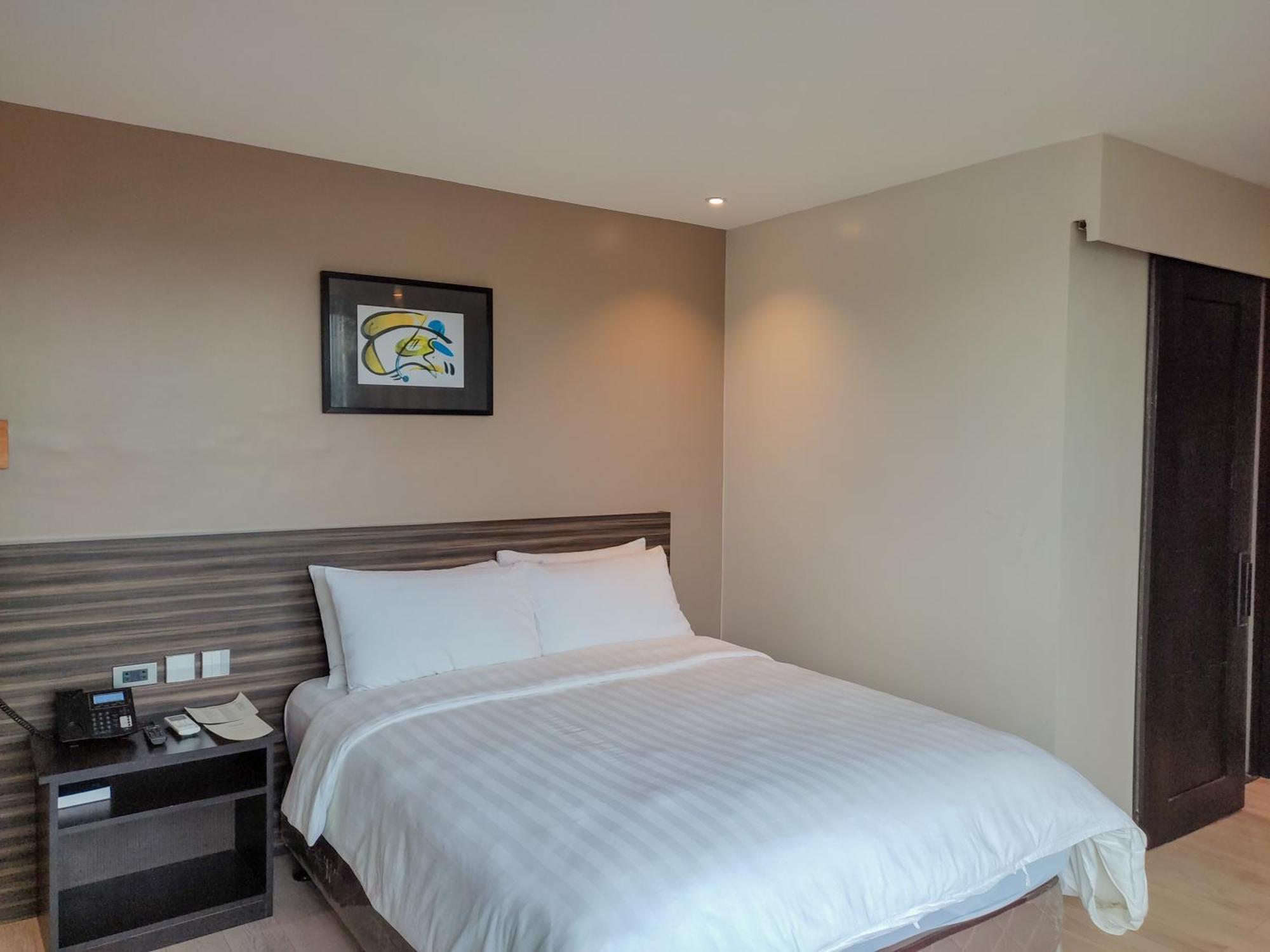 לגאזפי Hotel Inigo מראה חיצוני תמונה
